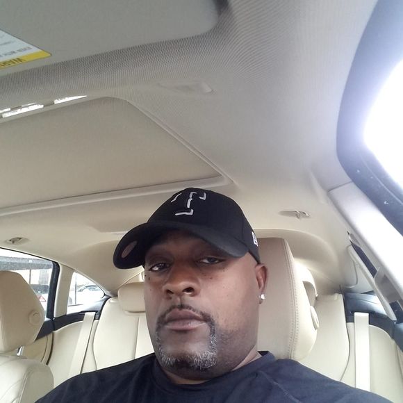 Meet your Posher, Carlon - Picture 1 of 1